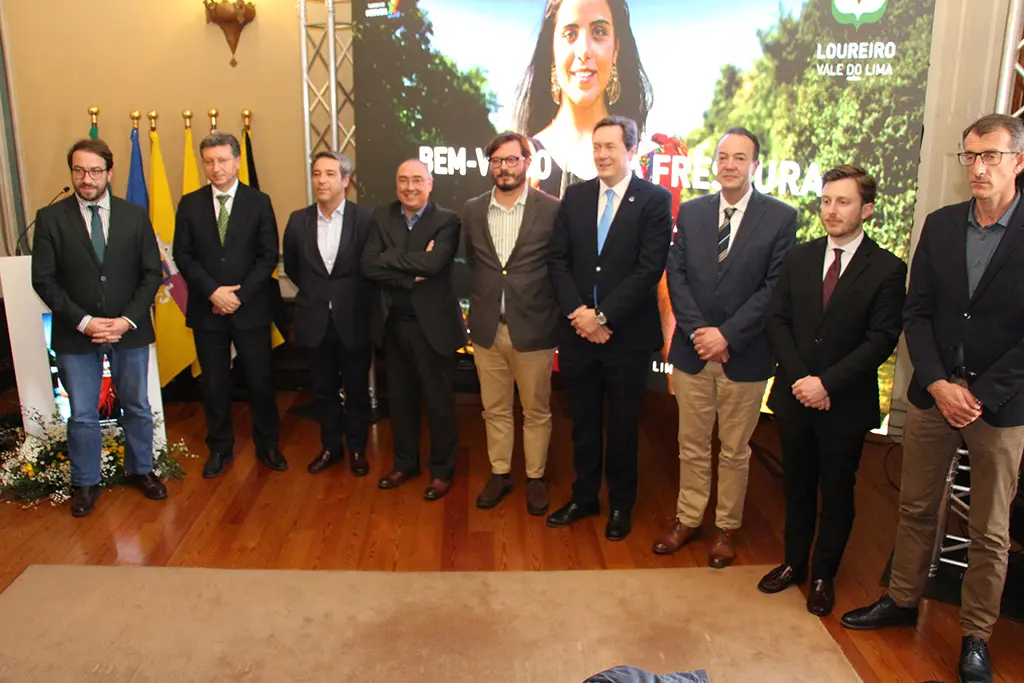 Los alcaldes de los cuatro municipios involucrados en 'Loureiro do Vale do Lima', al intervenir en la presentación del proyecto, destacaron la idea de que a partir del vino, avanzar en una cooperación más estrecha en otros sectores.