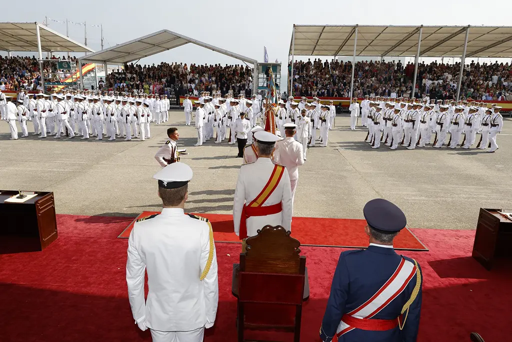 rey_jura_despachos_escuela_naval_militar_20220716_11