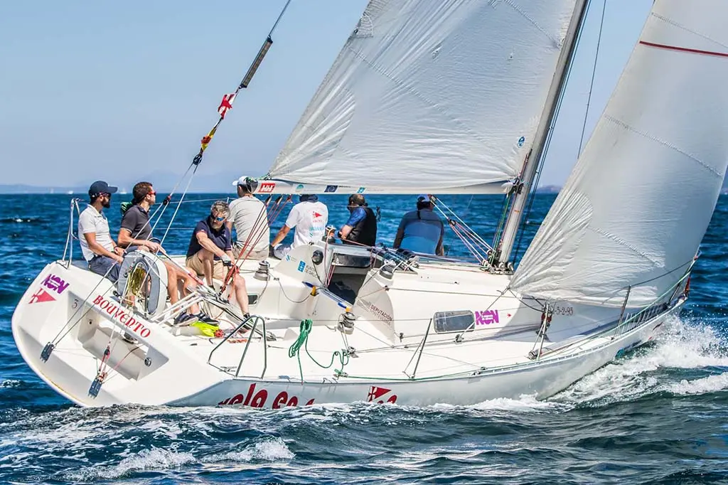 El Bouvento de Diego Pérez y David Fontán ganó la prueba en la clase Fígaro  - Foto © Rosana Calvo
