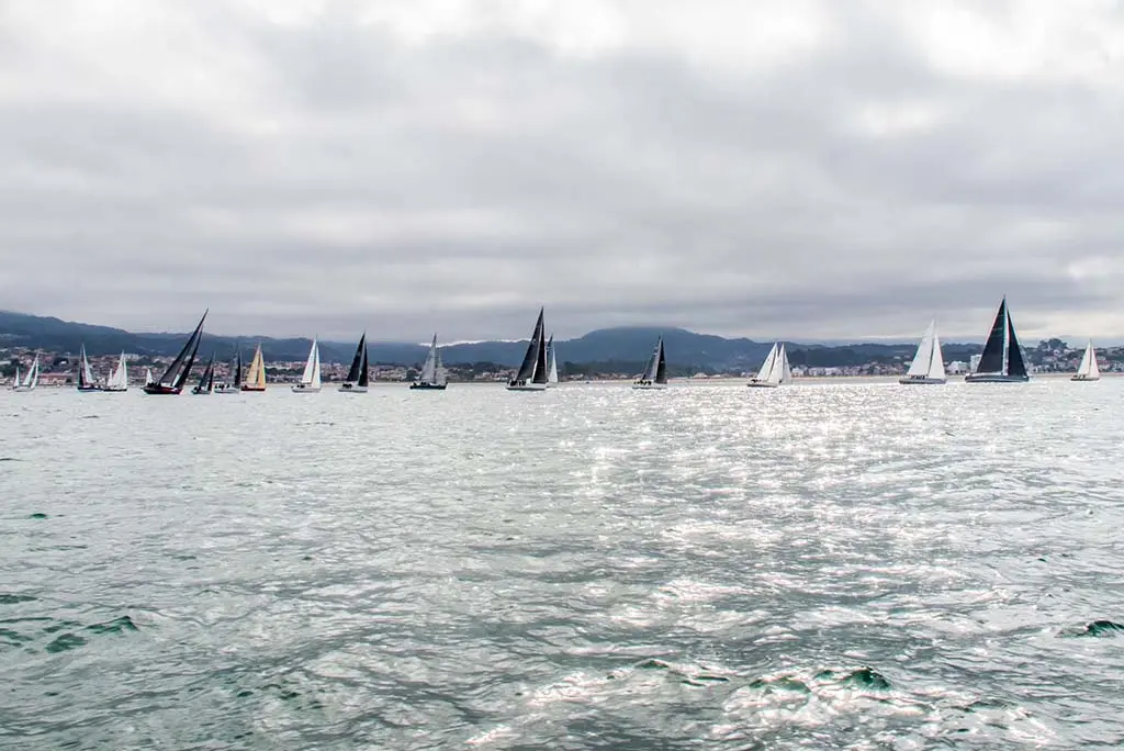 Salida de la tercera jornada del Conde de Gondomar 2022. © ROSANA CALVO.