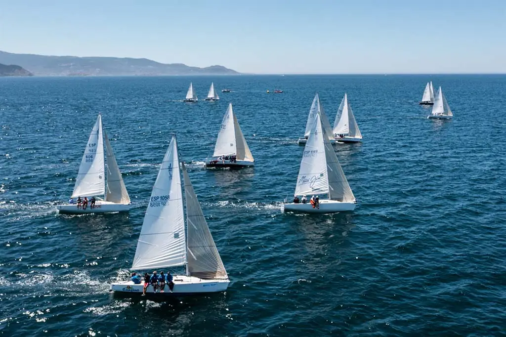 La flota de J80 en regata - Entrega de premios Conde de Gondomar 2022  - Foto © Jacobo Bastos