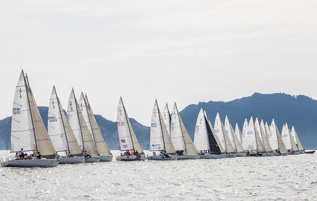 Los J80 se disputaron este sábado 3 pruebas  - Foto © Rosana Calvo