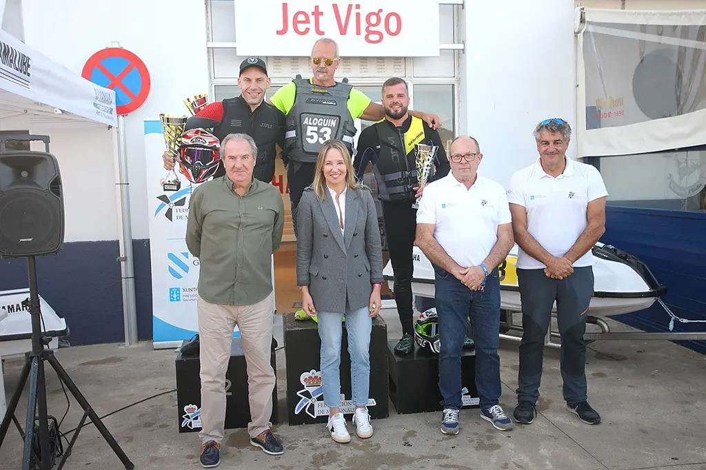 Podio Runabout GP1 (medios)