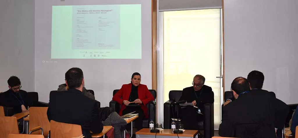 La vicepresidenta de Valença, Ana Paula Xavier, durante una de sus intervenciones.