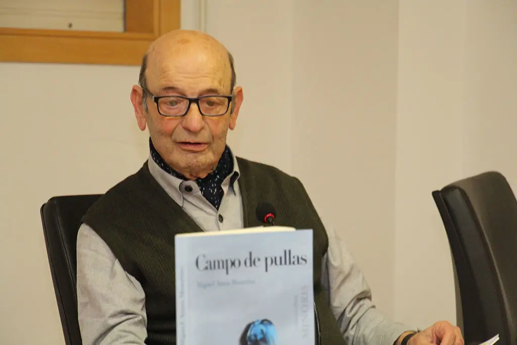 Miguel Anxo Mouriño durante a presentación de 'Campo de Pullas'.