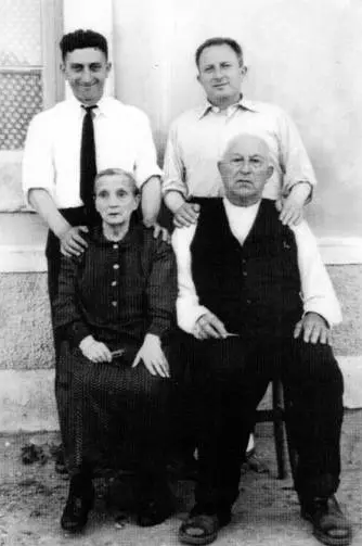 3-Familia Garrote anos 50 (Arquivo da Banda Garrote)