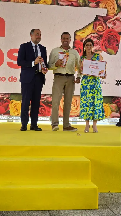 photo_2025-06-13_19-46-32rosas7