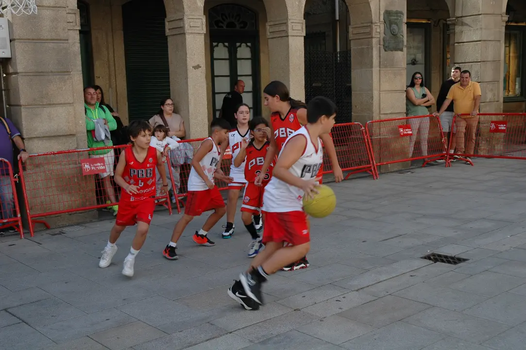 PRESENTACIÓN PORRIÑO BALONCESTO BASE (4)