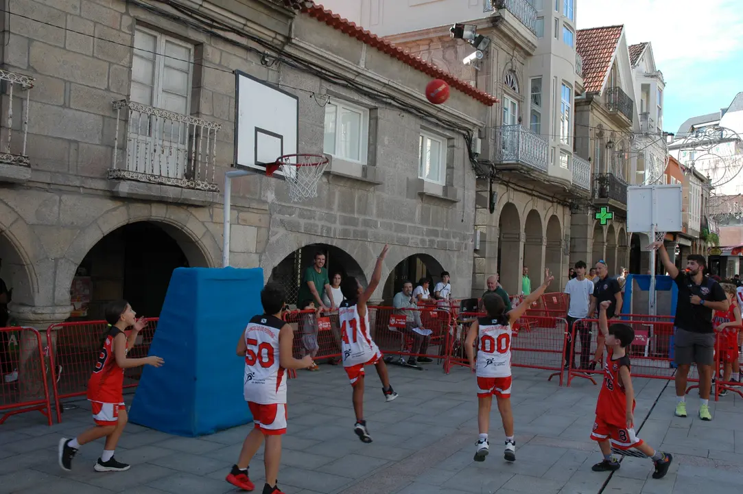 PRESENTACIÓN PORRIÑO BALONCESTO BASE (7)
