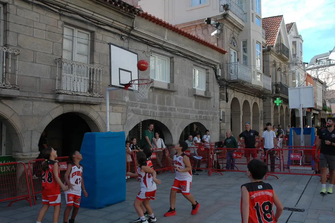 PRESENTACIÓN PORRIÑO BALONCESTO BASE (8)