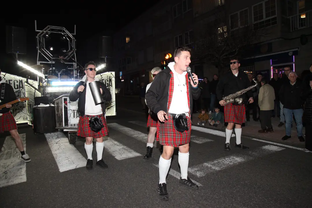 COMPARSAS NIGR&Aacute;N (3)