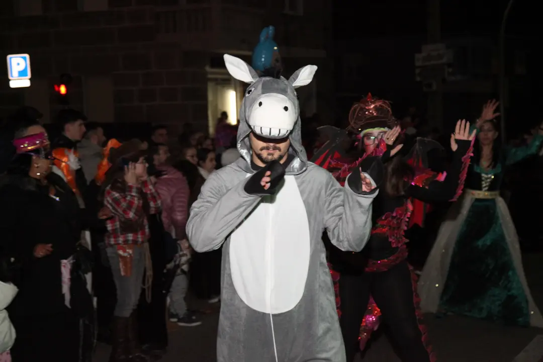 COMPARSAS NIGR&Aacute;N (11)