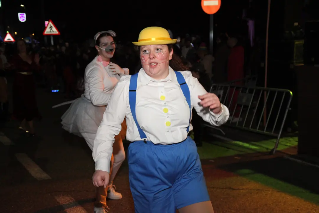 COMPARSAS NIGR&Aacute;N (12)