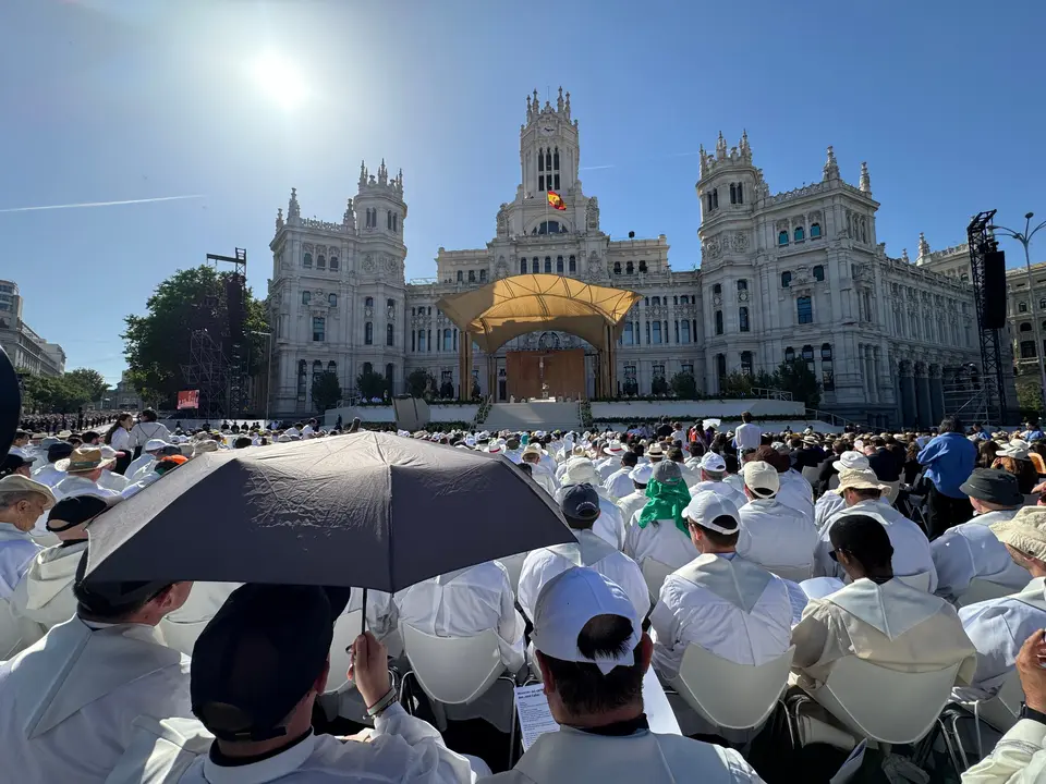 Le&oacute;n XIV y el Corpus Christi m&aacute;s multitudinario de los &uacute;ltimos a&ntilde;os. LU&Iacute;S MAG&Aacute;N.
