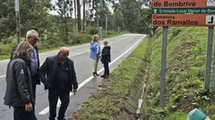 ```{"id":"67204","variant":"standard","title":"Pé de foto para estrada en Bembrive"}
Treito da estrada EP-2001 ao seu paso por Bembrive, onde a Deputación de Pontevedra proxecta mellorar as beirarrúas e a seguridade peonil.  
```
