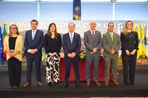 O novo Executivo Municipal de Valença, liderado pelo Presidente José Manuel Carpinteira, reúne cinco vereadores do PS e dois do PSD, dando início a um mandato focado no desenvolvimento sustentável, na proximidade com os cidadãos e na continuidade dos projetos estratégicos do concelho.