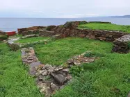 El Castro de Fazouro, sobre la Punta del Castro, ofrece una de las panorámicas arqueológicas más singulares de la costa de Foz.