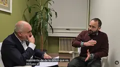 Juan Bilches en la entrevista en Vigo con Roberto Ledo.