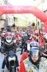 Decenas de moteiros e moteiras, moitos deles disfrazados de Pap&aacute; Noel e coas motos decoradas, participaron no Roteiro Moteiro que percorreu este domingo as r&uacute;as do Porri&ntilde;o.