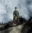 Imagen vinculada a La familia de las curanderas, la novela de Marisa Castro que recorre la historia de una saga femenina y la Espa&ntilde;a del siglo XX, ahora adaptada a lectura accesible por H&eacute;rcules Ediciones.