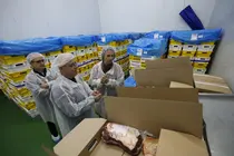 La conselleira del Medio Rural visit&oacute; hoy las instalaciones de Lualco, una empresa lucense dedicada a la transformaci&oacute;n y comercializaci&oacute;n de productos c&aacute;rnicos beneficiaria de esta l&iacute;nea