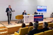 El conselleiro de Sanidade intervino en la clausura de la presentaci&oacute;n del proyecto New Health: Hacia una nueva era de la asistencia sanitaria centrada en el paciente