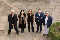 Los premiados en los galardones de la Real Academia Galega de Ciencias posan tras el acto celebrado en el Pazo de San Roque de Santiago.