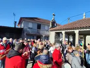 Vecinos y visitantes participan en la tradicional celebraci&oacute;n de San Brais, una de las festividades m&aacute;s arraigadas de la parroquia de Areas.