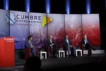 Representantes empresariales durante una de las mesas de la Cumbre Empresarial Catalunya-Galicia, organizada por Foment del Treball y la CEG para impulsar la cooperaci&oacute;n industrial, la innovaci&oacute;n y la competitividad entre ambos territorios.