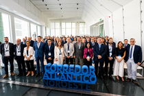Representantes institucionales y empresariales de Galicia, el Norte de Portugal y Castilla y Le&oacute;n participaron en la presentaci&oacute;n del proyecto europeo POCTEP para impulsar el Corredor Atl&aacute;ntico del Noroeste y acelerar la conexi&oacute;n ferroviaria transfronteriza entre Vigo y Oporto.