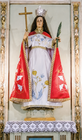 Talla de vestir de Santa Mari&ntilde;a que se conserva actualmente no templo. A investigaci&oacute;n trata de esclarecer onde estaba durante o incendio e como conseguiu sobrevivir. Imaxe mellorada dixitalmente.