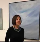 Dolores Guerrero, diante dunha das s&uacute;as obras, leva &aacute; Capela de Santa Mar&iacute;a de Lugo unha proposta art&iacute;stica na que natureza, reciclaxe e conciencia ambiental se dan a man.
