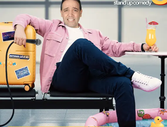 Joel Ricardo Santos prepara-se para levantar voo com “OVERBOOKING”, o novo espetáculo de stand-up que apresenta em Esposende a 20 de novembro.