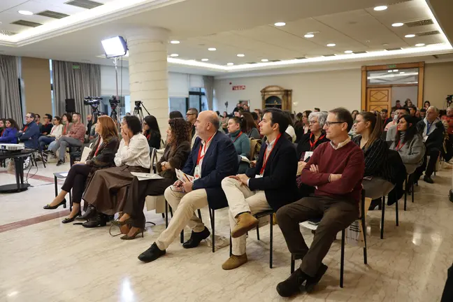 Vista general del p&uacute;blico asistente al Congreso &lsquo;Activa Talento&rsquo;, celebrado en el hotel Oca Puerta del Camino de Santiago, que reuni&oacute; a cerca de un centenar de personas interesadas en el emprendimiento inclusivo y la innovaci&oacute;n social.