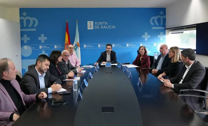 El secretario xeral de Emprego e Relaci&oacute;ns Laborais, Pablo Fern&aacute;ndez, presidi&oacute; la reuni&oacute;n de la Mesa del Empleo Aut&oacute;nomo de Galicia con representantes de APE Galicia, ATA y Agtamar-UPTA.