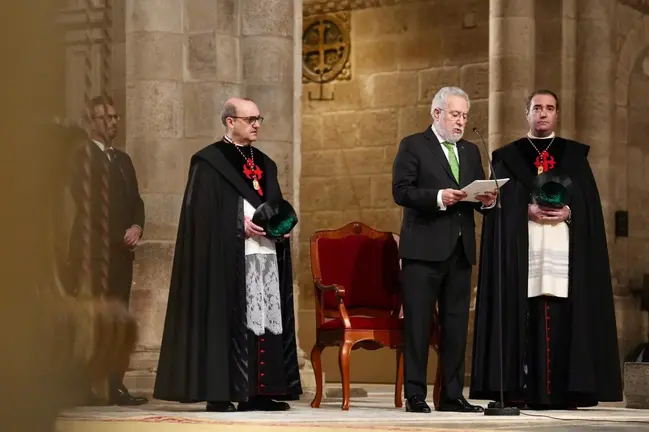 El presidente del Parlamento de Galicia, Miguel &Aacute;ngel Santalices, durante la lectura de la Ofrenda Nacional como Delegado Regio en la festividad de la Traslaci&oacute;n del Ap&oacute;stol.