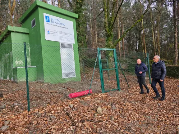 La Xunta invierte cerca de 70.000 euros para la mejora de la red de abastecimiento de agua en el Pi&ntilde;eiro de Areas, en Covelo.