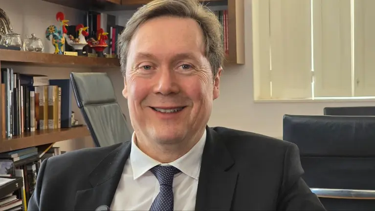 Augusto Marinho, alcalde de Ponte da Barca, durante la entrevista en su despacho municipal.