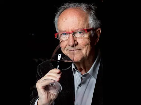os&eacute; Pe&ntilde;&iacute;n, fundador de la Gu&iacute;a Pe&ntilde;&iacute;n de los Vinos de Espa&ntilde;a, ser&aacute; distinguido como Persoeiro de Honra en la XV edici&oacute;n de los Premios D.O. Ribeiro.