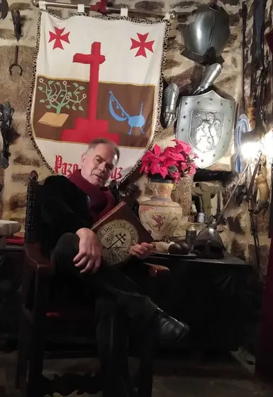 Maximino Fernández Sendín, propietario y director de la Casa Museo Pazo La Cruz. 