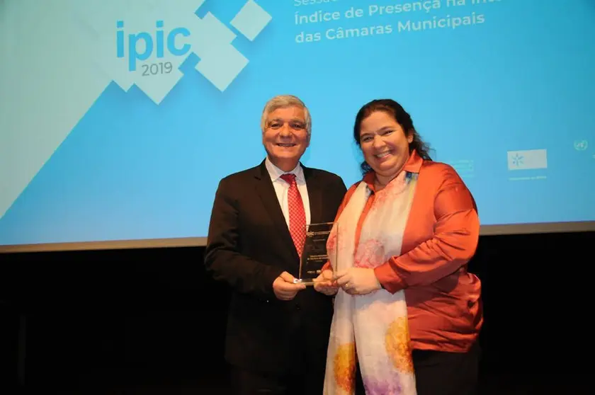 “Es un honor estar en el primer lugar a nivel nacional, pero no sentimos ninguna responsabilidad adicional, ya que este es nuestro modus operandi desde el primer período, estar cerca de la gente, tratar de resolver sus problemas, escuchar opiniones y críticas", afirmó Nogueira. ROSA SANTOS