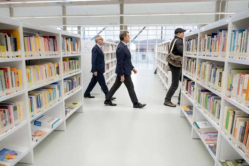 O presidente da Xunta participou na inauguración da nova sede da Biblioteca Pública do Estado en Ourense, acompañado polo ministro de Cultura e Deporte.