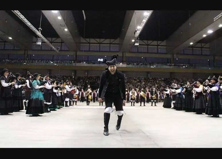 La rondalla Santa Eulalia de Mos también participa.