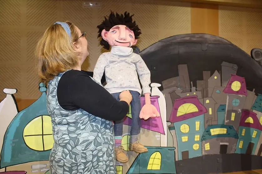 Da man da dramaturga e actriz Ana Carreira, a nova peza chega os vindeiros días á Cañiza, Cuntis, Pontedeume e A Pobra do Caramiñal.