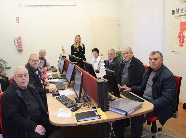 Alumnos del curso avanzado de Internet.  