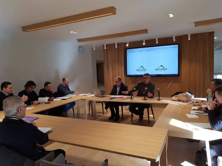 Trátase do primeiro encontro entre a Xunta e todos os axentes implicados para botar a andar o selo de calidade que se prevé lanzar ao mercado este 2020.