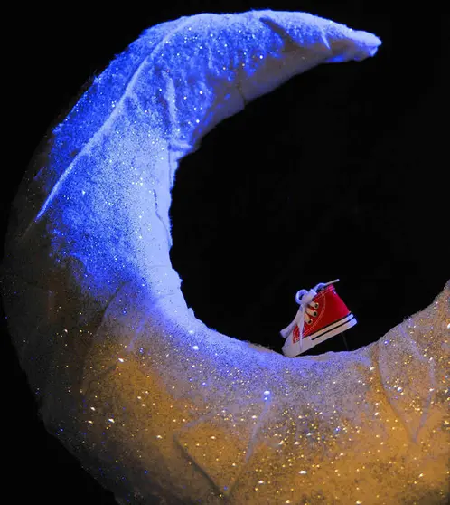 Caramuxo Teatro presenta este sábado no Teatro Municipal a obra para bebés ‘Zapatos’