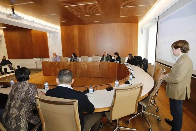 A conselleira de Infraestruturas e Mobilidade, Ethel Vázquez e o director da Axencia Galega de Infraestruturas, Francisco Menéndez, presentaron hoxe os detalles do proxecto na Casa do Concello de Tomiño.