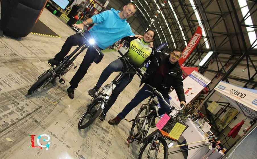 Jorge, Elena y Manolo (de i. a d.), en All Sport.