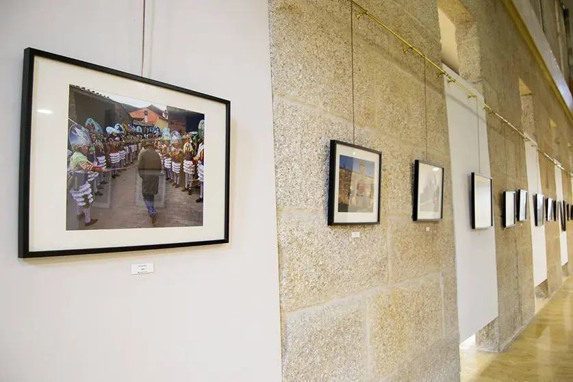 Mostra fotográfica “As raigañas do Entroido”.